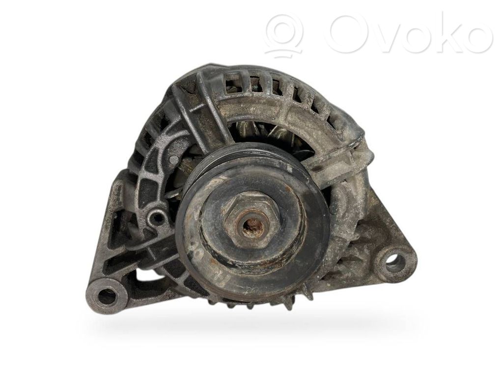 Audi A4 S4 B7 8E 8H Generatorius 