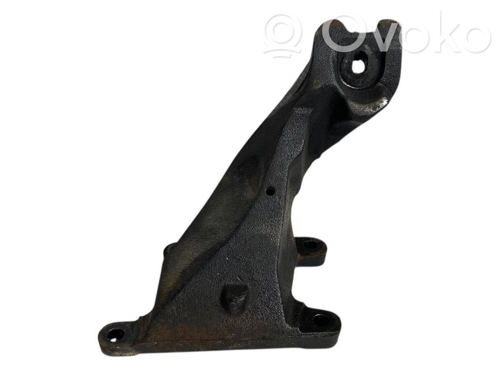 BMW X5 E53 Engine mounting bracket 