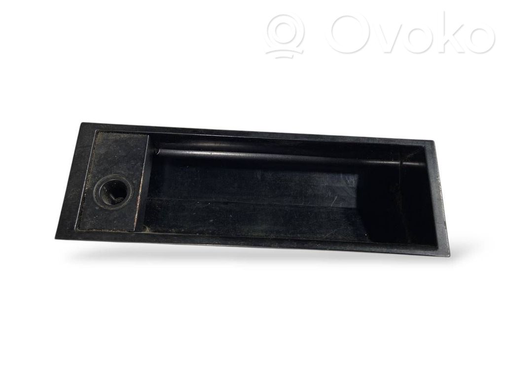 Car ashtray   8402967,51168402967