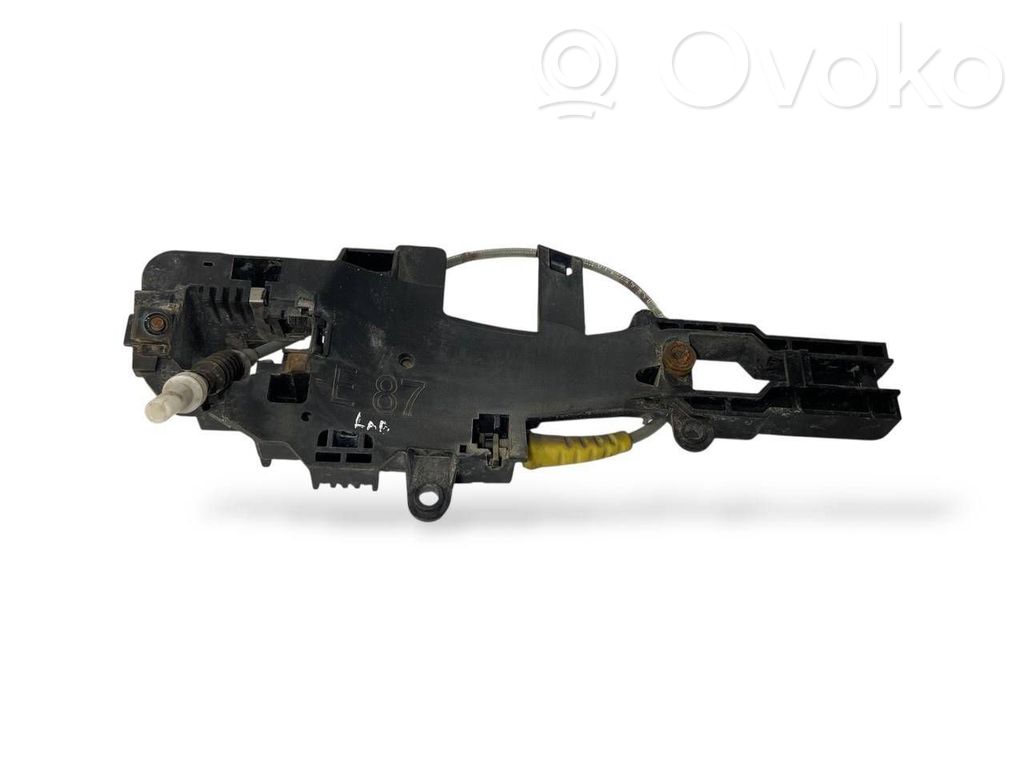 Front door exterior handle/bracket   7059677