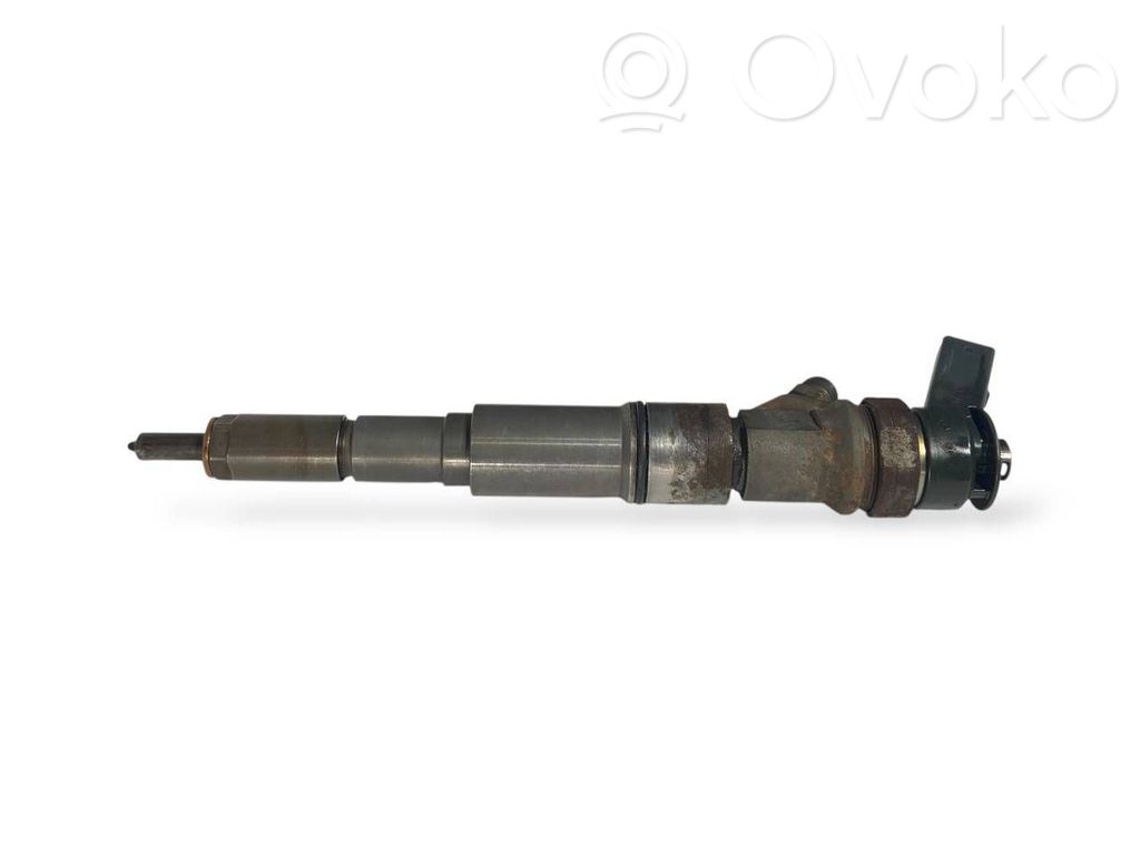 Fuel injector   7794652