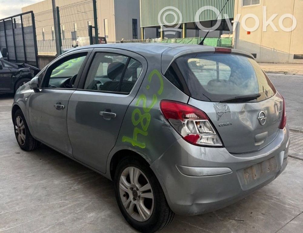 Opel Corsa D Bomba interna de combustible 