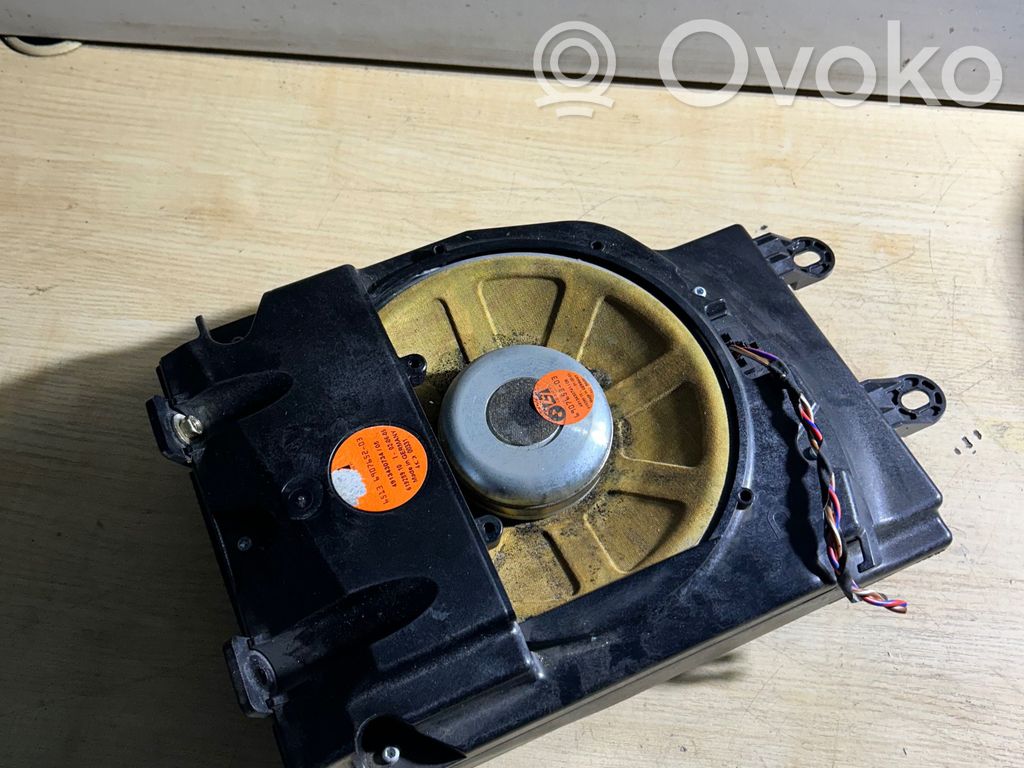 BMW 7 E65 E66 Altavoz subwoofer 