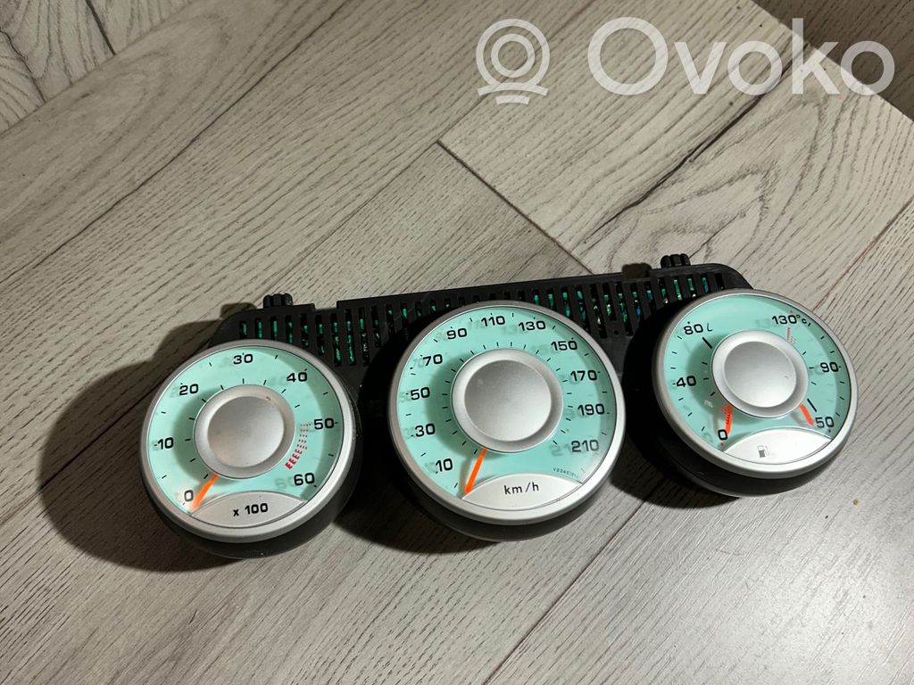 Speedometer (instrument cluster)   1490107080,501021639036