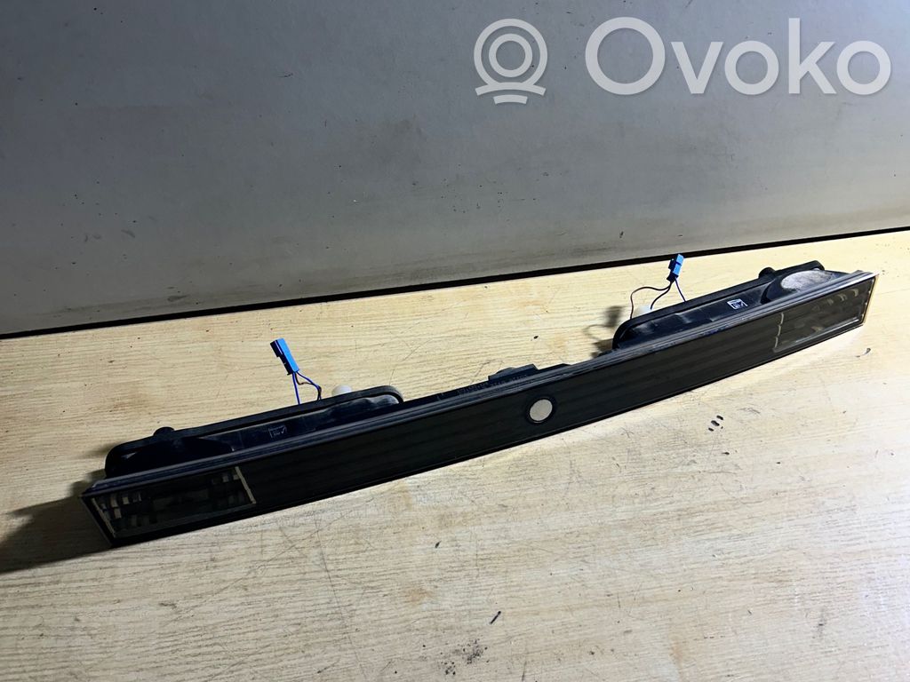 BMW 7 E65 E66 Trunk door license plate light bar 