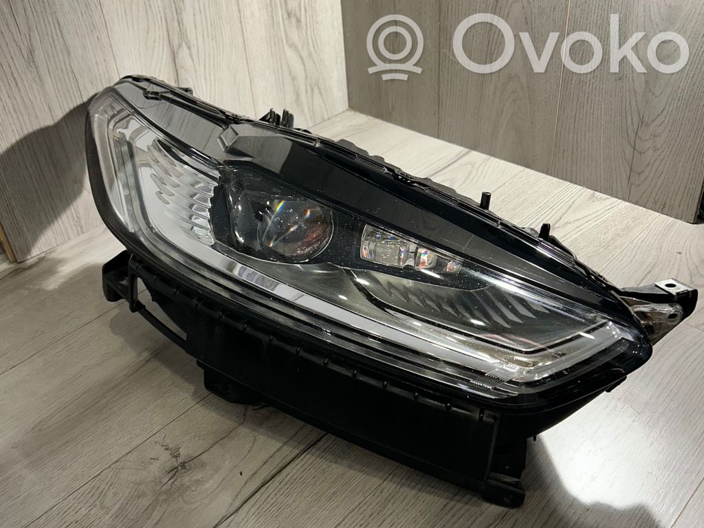 Ford Mondeo MK V Scheinwerfer 