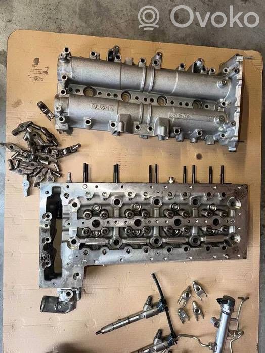 Engine head   5802816245
