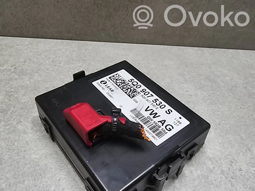 Volkswagen Golf VII Gateway control module 