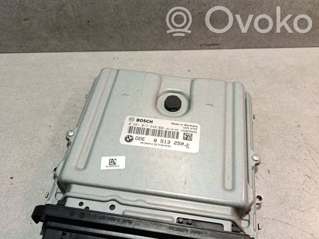 BMW 5 F10 F11 Engine control unit/module 