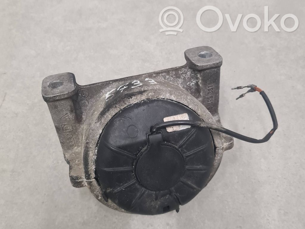 Audi A4 S4 B8 8K Engine mount bracket 