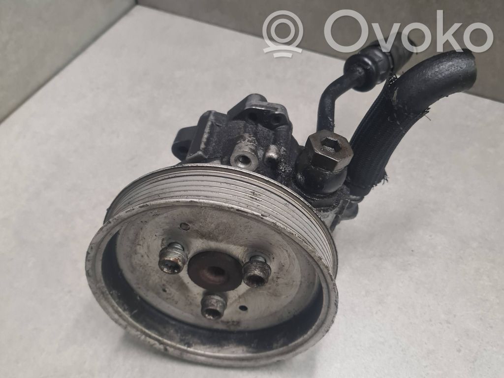 Audi A6 S6 C6 4F Ohjaustehostimen pumppu 