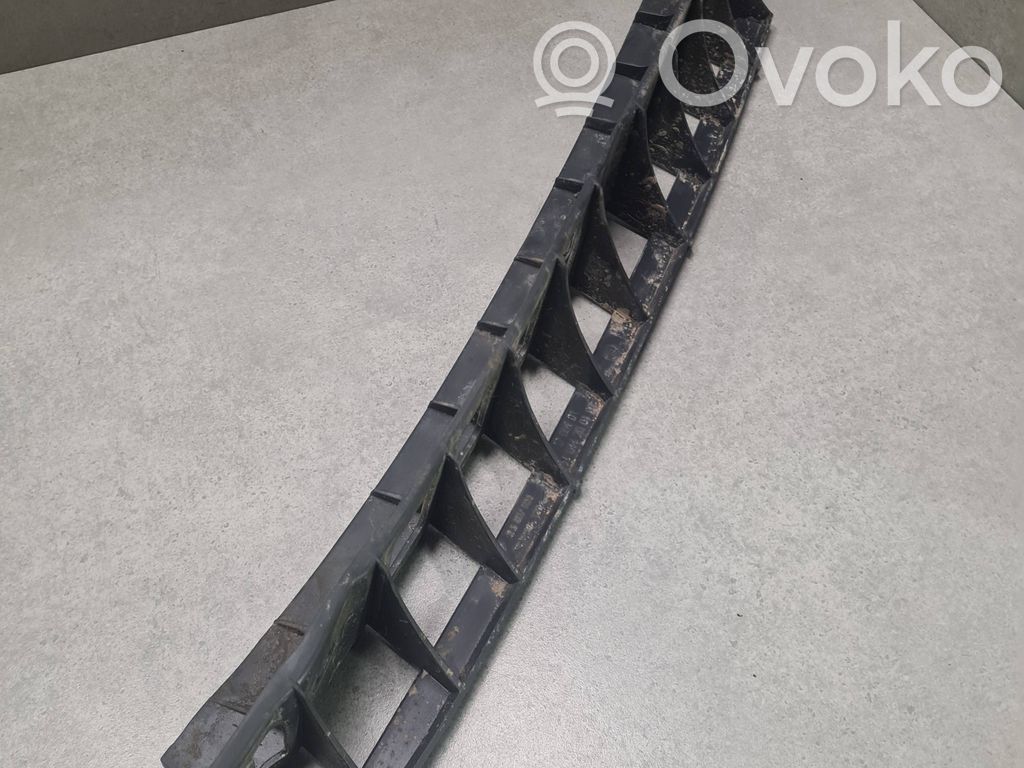 Skoda Yeti (5L) Soporte de montaje del parachoques trasero 