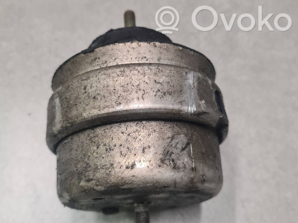 Variklio pagalvė   8D0199379AR,110125014149