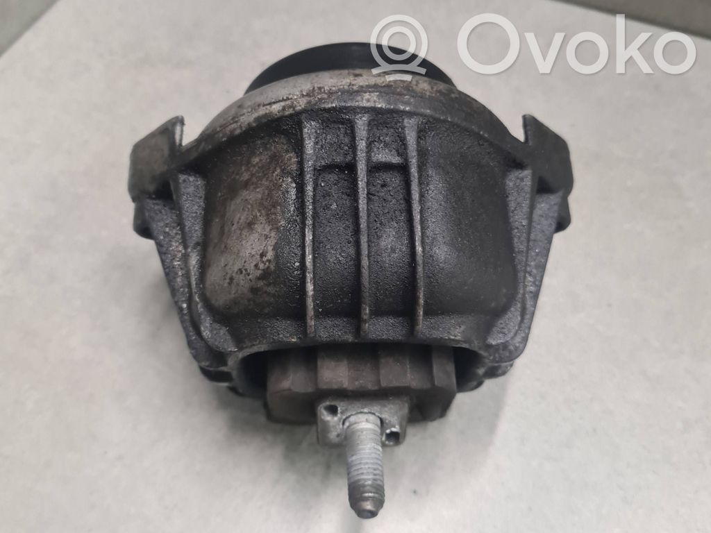 BMW 1 E81 E87 Engine mount bracket 