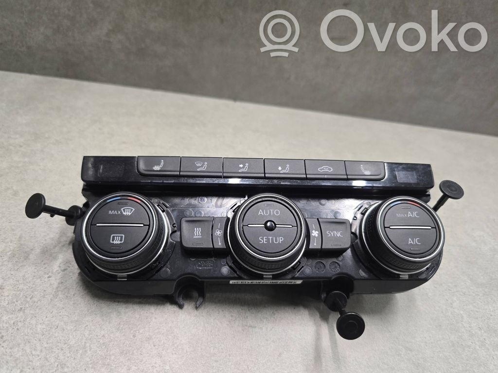 Volkswagen Golf VII Panel klimatyzacji 
