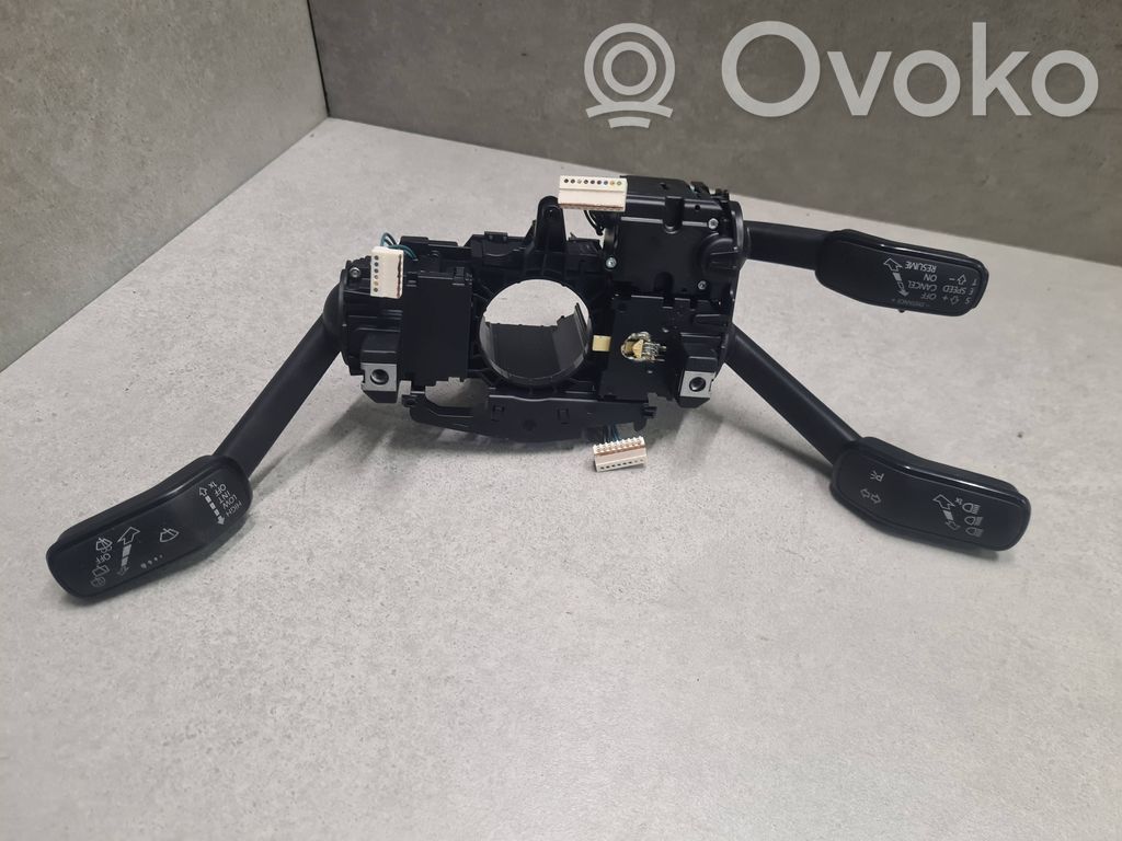 Seat Leon (5F) Interruptor/palanca de limpiador de luz de giro 