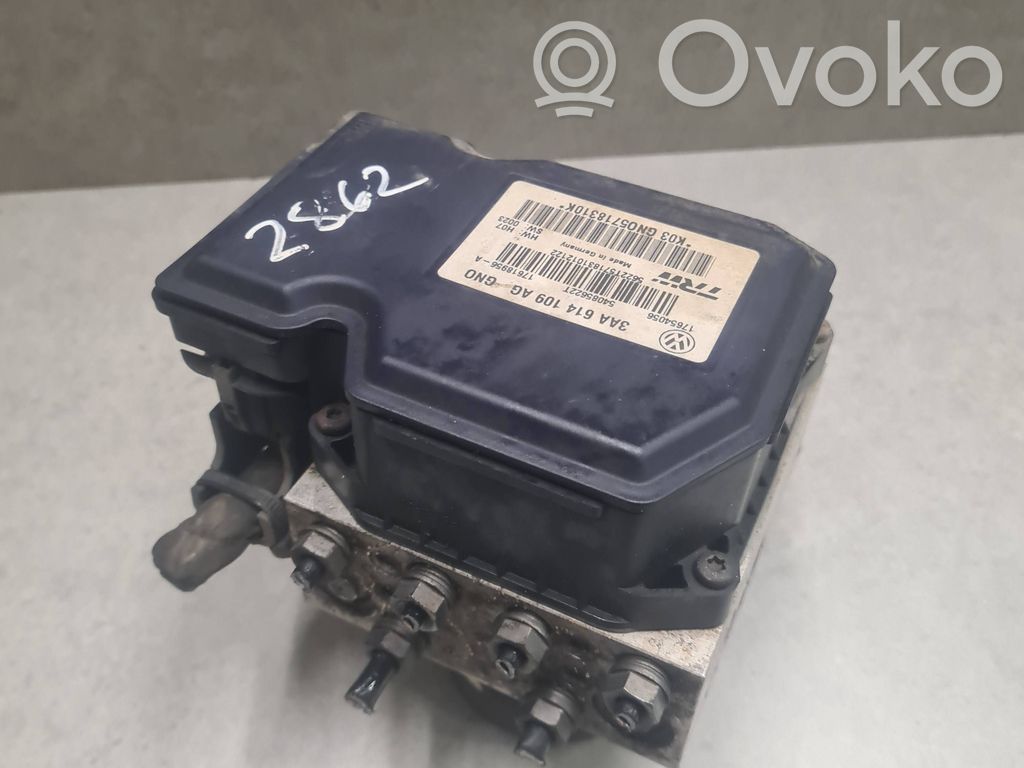 Volkswagen PASSAT B7 Bomba de ABS 