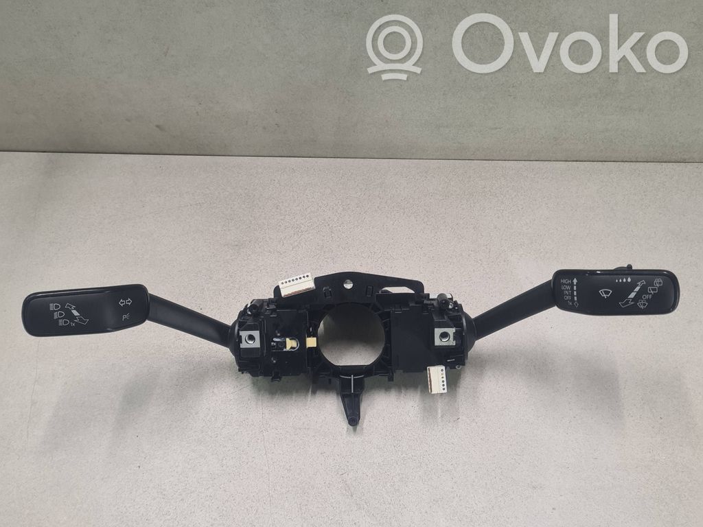 Volkswagen e-Golf Interruptor/palanca de limpiador de luz de giro 
