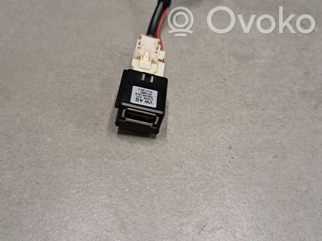 Skoda Octavia Mk3 (5E) Enchufe conector USB 