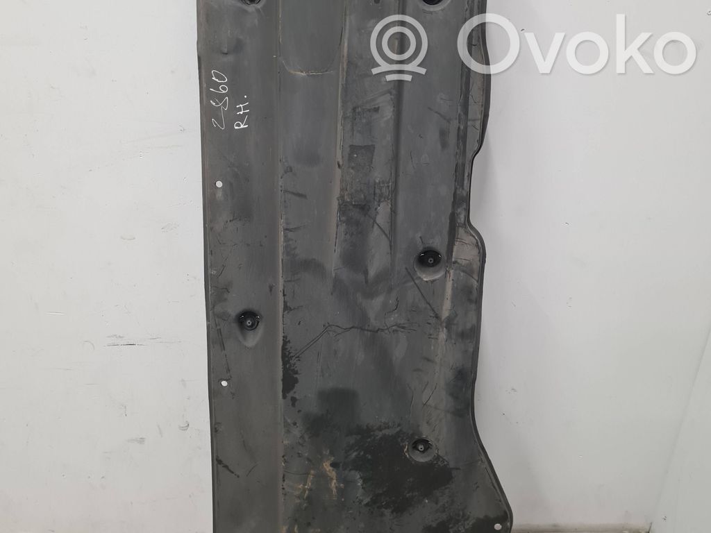 Volkswagen PASSAT B8 Protección inferior lateral 