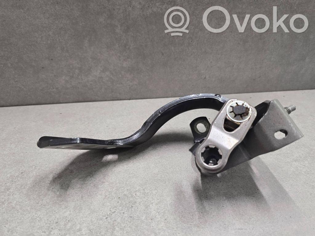 Audi A6 C7 Tailgate/trunk/boot hinge 