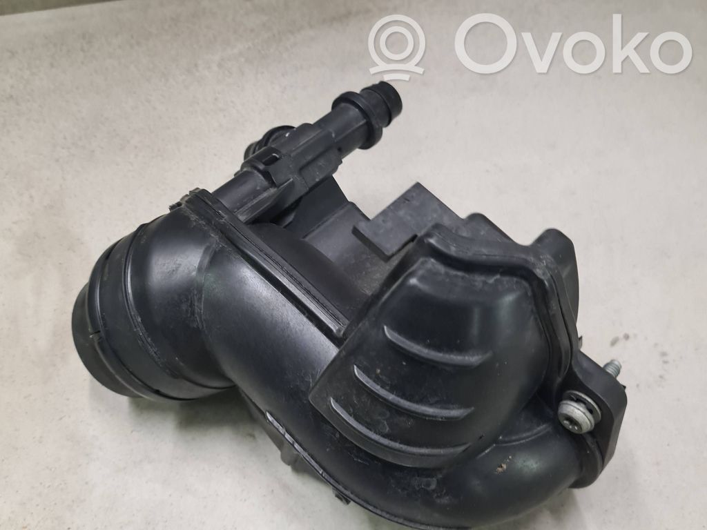 Volkswagen Golf VIII Įsiurbimo rezonatorius 