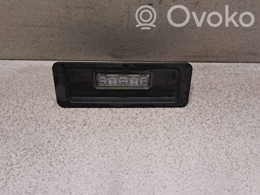Volvo V40 Numerio apšvietimas 