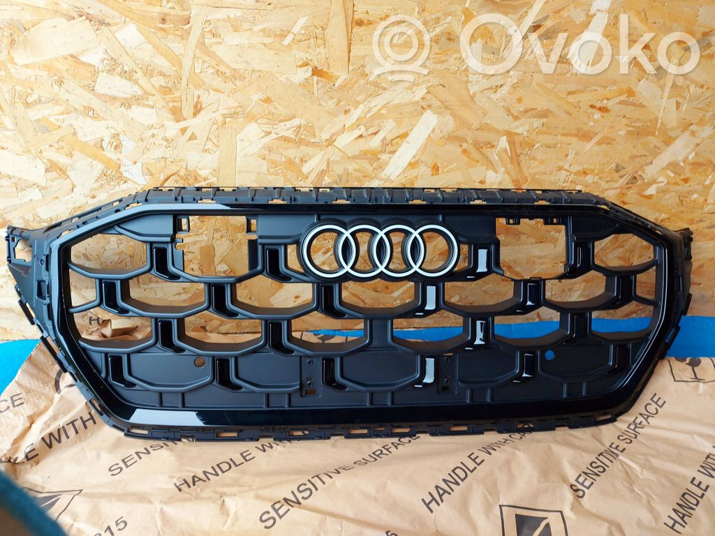 Audi Q8 Front grill 