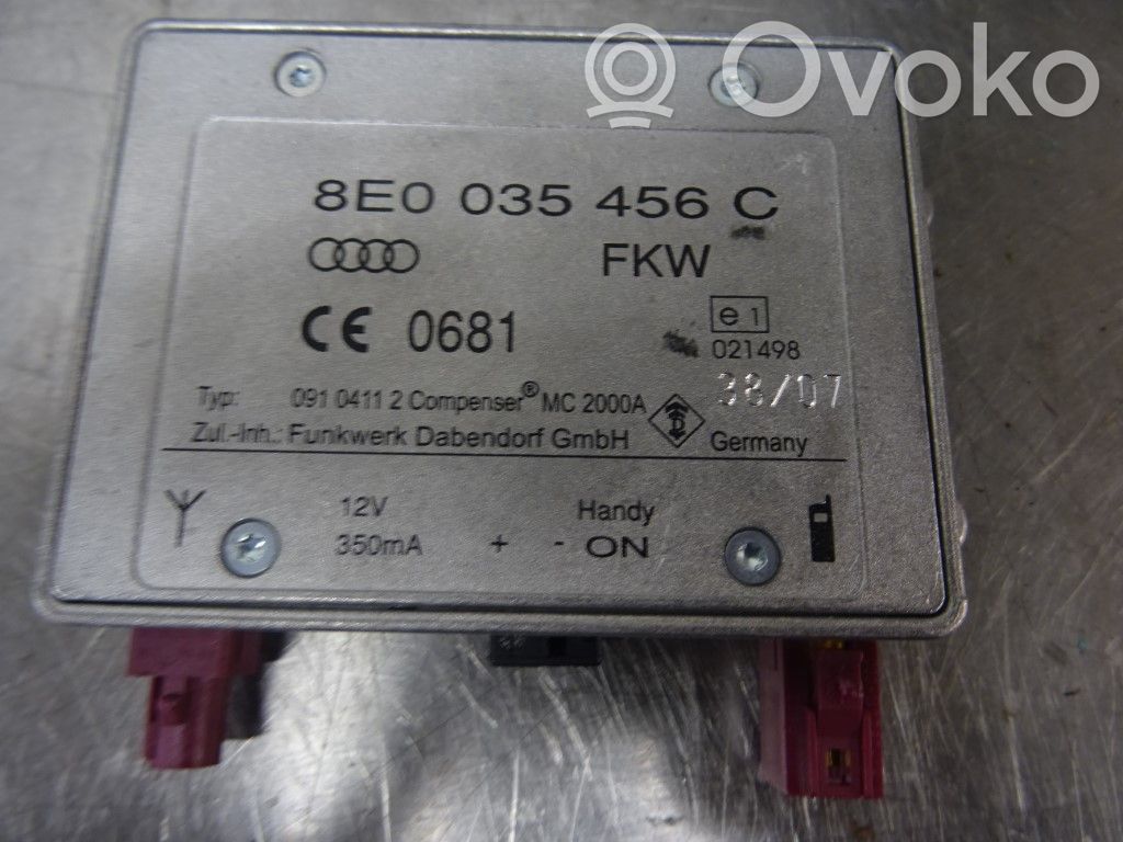 Audi A8 S8 D3 4E Antenos stiprintuvas 