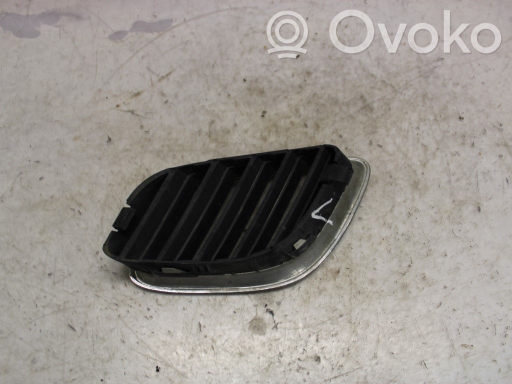Saab 9-5 Front bumper lower grill 