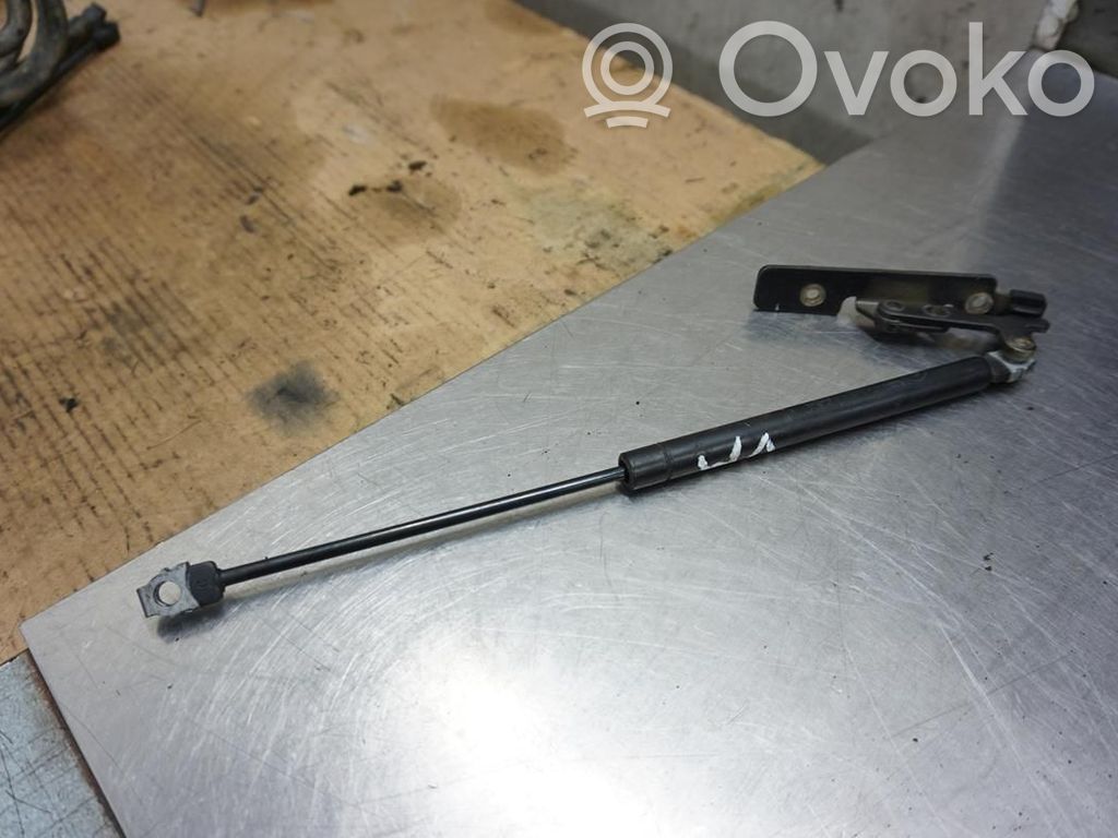BMW 3 E36 Amortizatorius variklio dangčio 