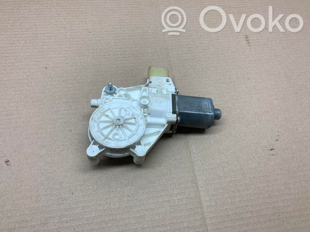 BMW X1 E84 Silnik regulatora szyby drzwi przednich 