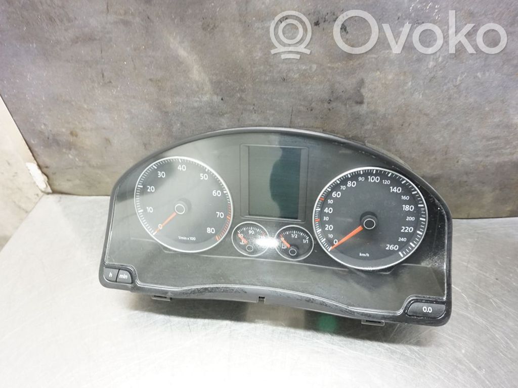 Volkswagen Golf V Licznik / Prędkościomierz 