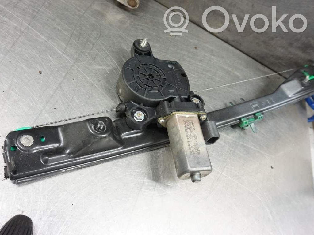 Fiat Punto (188) Elektryczny podnośnik szyby drzwi przednich 