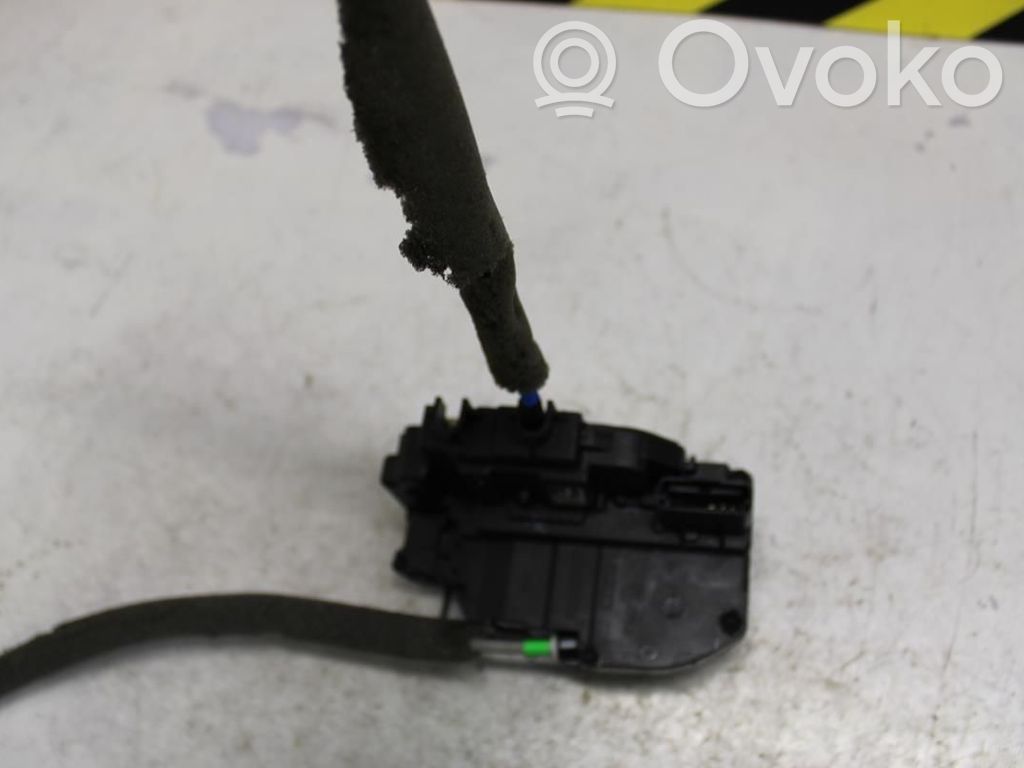 Nissan Qashqai+2 Încuietoare ușă față 