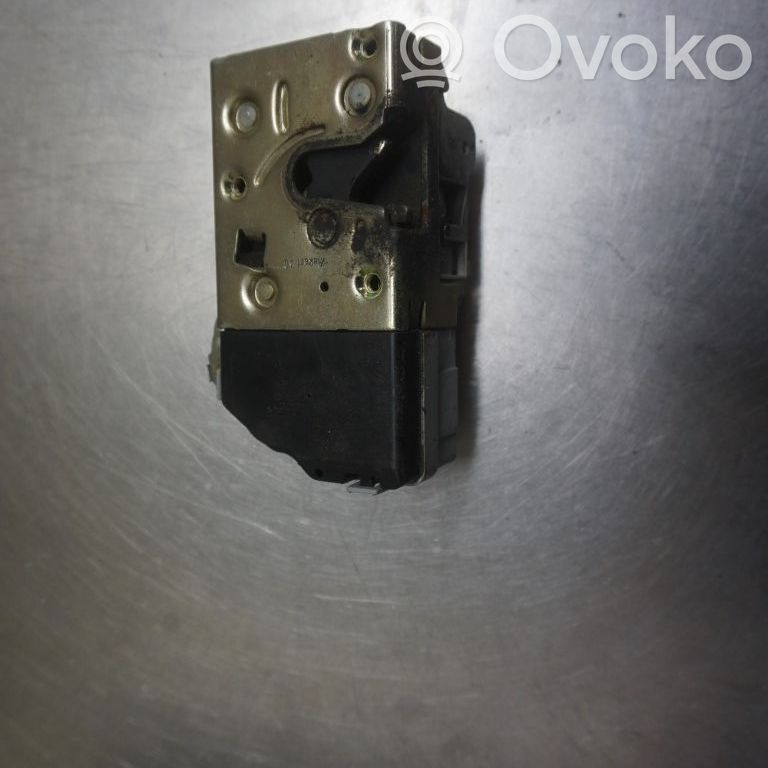 Peugeot Partner Etuoven lukko 