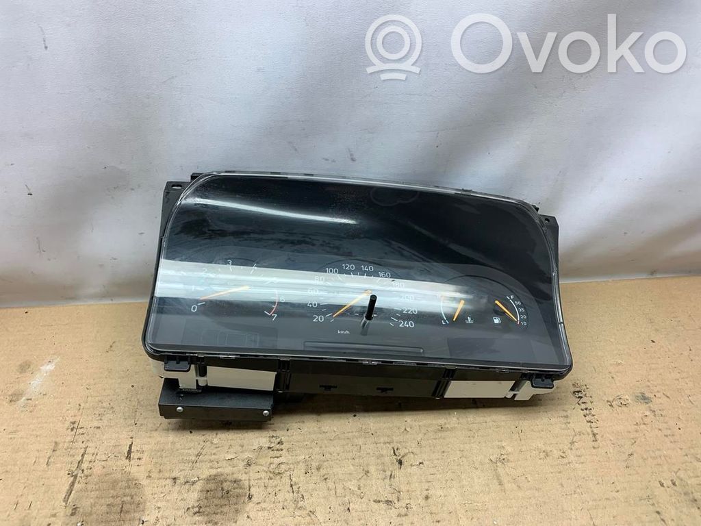 Saab 9000 CS Speedometer (instrument cluster) 