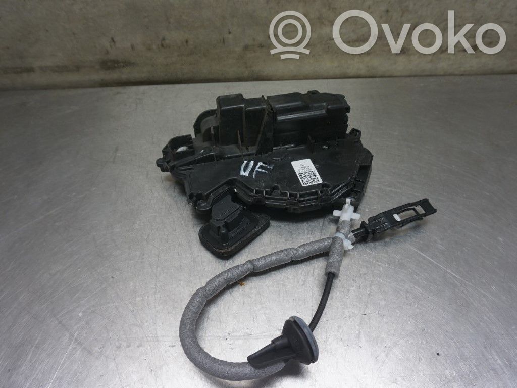 Volkswagen PASSAT B8 Zamek drzwi przednich 
