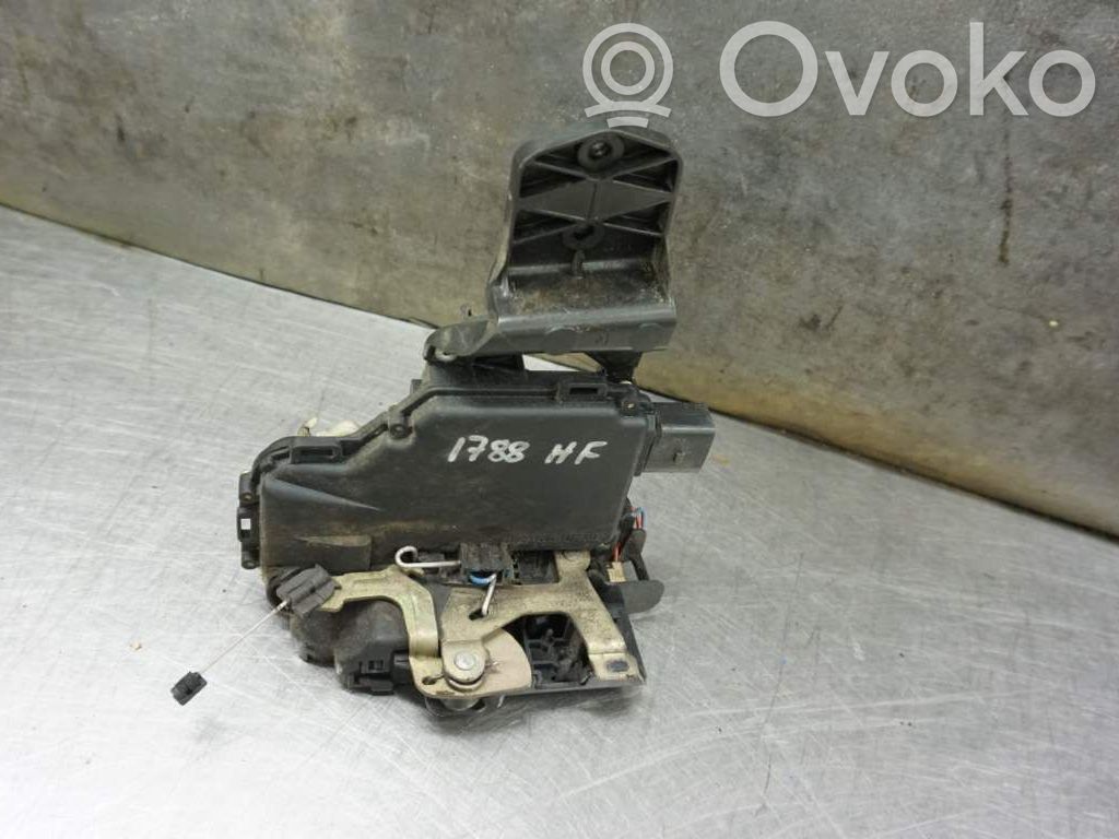 Volkswagen Bora Serratura portiera anteriore 