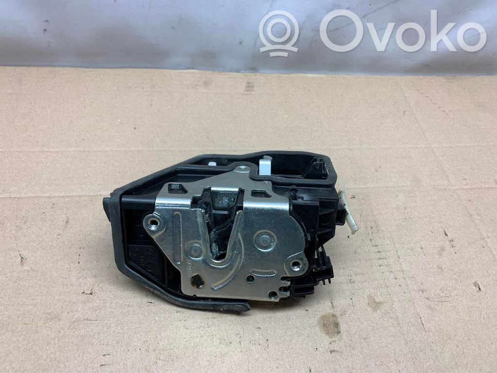 BMW 3 F30 F35 F31 Zamek drzwi tylnych 
