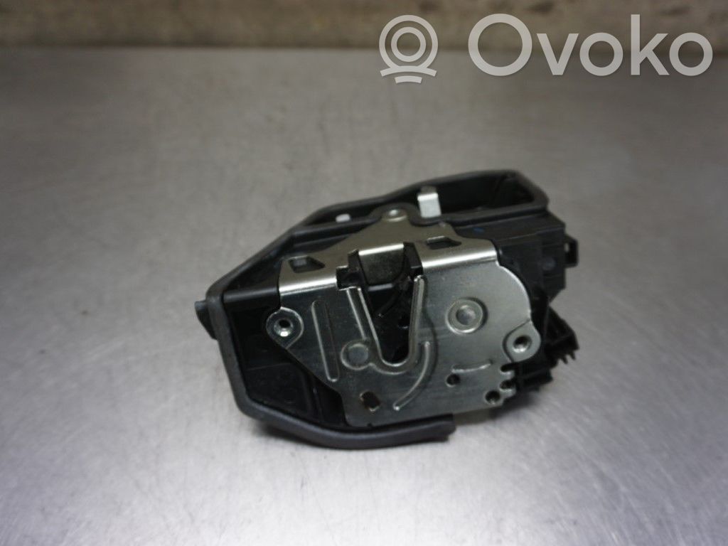 BMW 2 F22 F23 Încuietoare ușă față 
