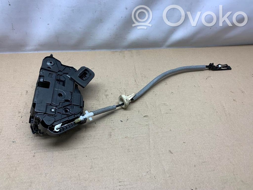 Volkswagen Tiguan Zamek drzwi przednich 