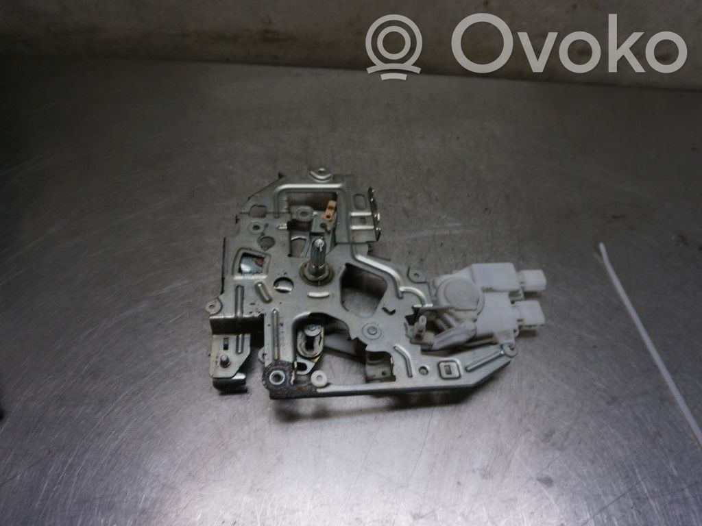 Renault Master III Priekinė durų spyna 