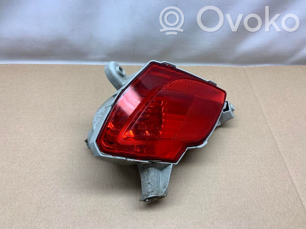 Reflector de faros/luces traseros   KD5351660,250742