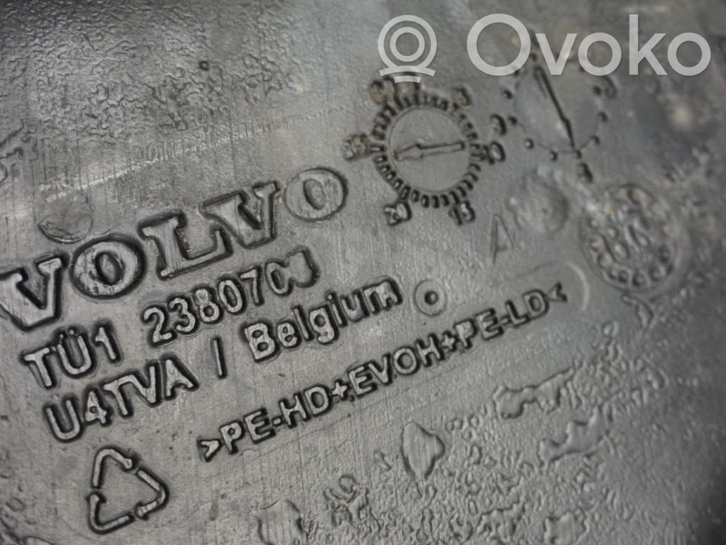 Volvo V70 Polttoainesäiliö 