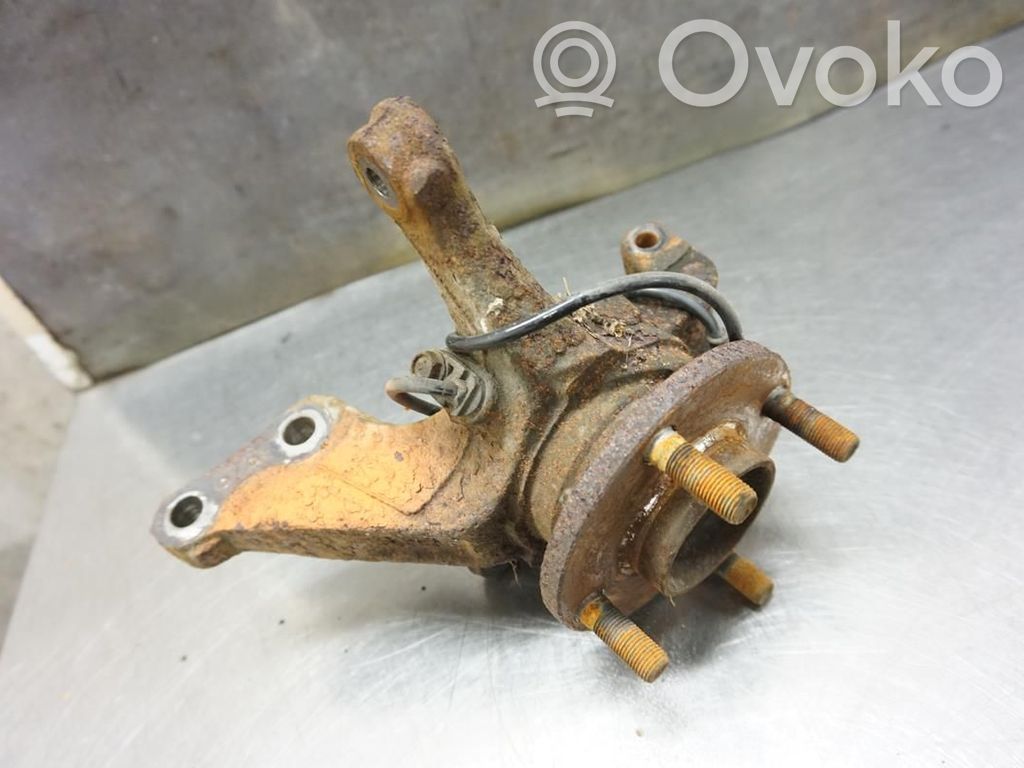 Nissan Note (E12) Fuso a snodo con mozzo ruota anteriore 