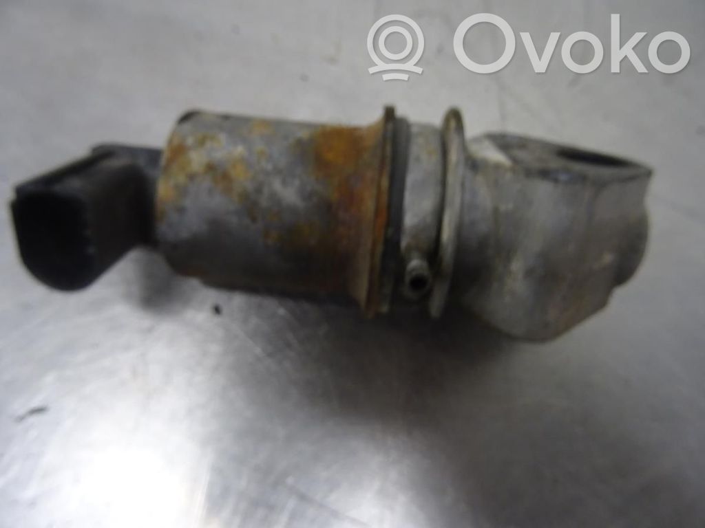 Volkswagen Polo III 6N 6N2 6NF Soupape vanne EGR 