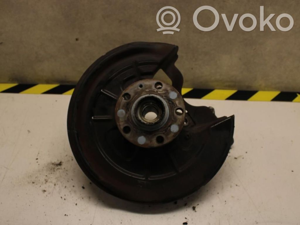 Audi A3 S3 8P Cubo de rueda delantera 