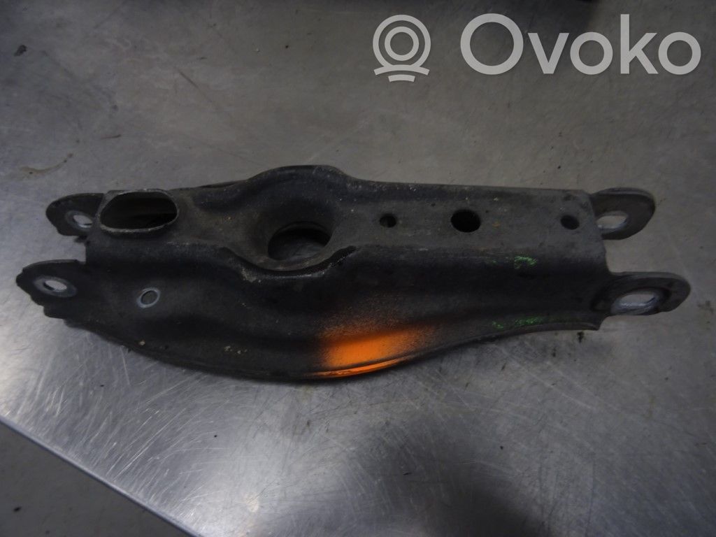 Rear control arm   33326772899,167608