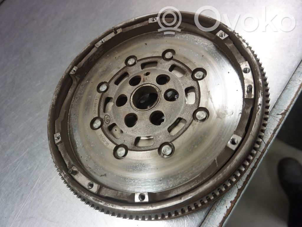 Volkswagen PASSAT B6 Flywheel 